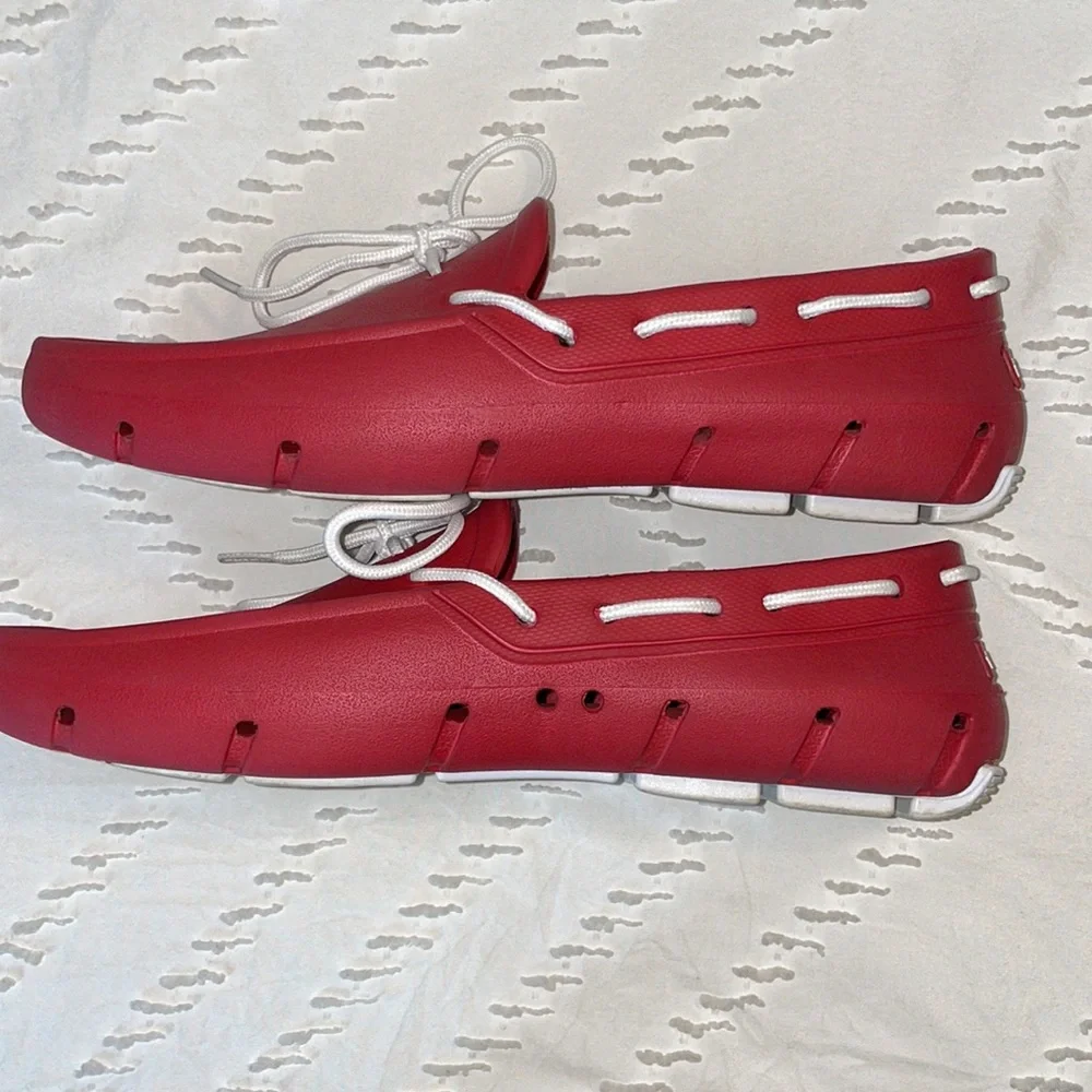 EUC Men's 10 Tucket Red Giller Boat Shoe Slip Resistant Non-Marking